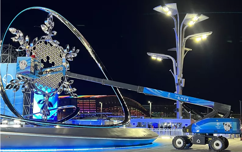 Did you notice the planeatry gearbox on the aerial work vehicle at the Winter Olympics?